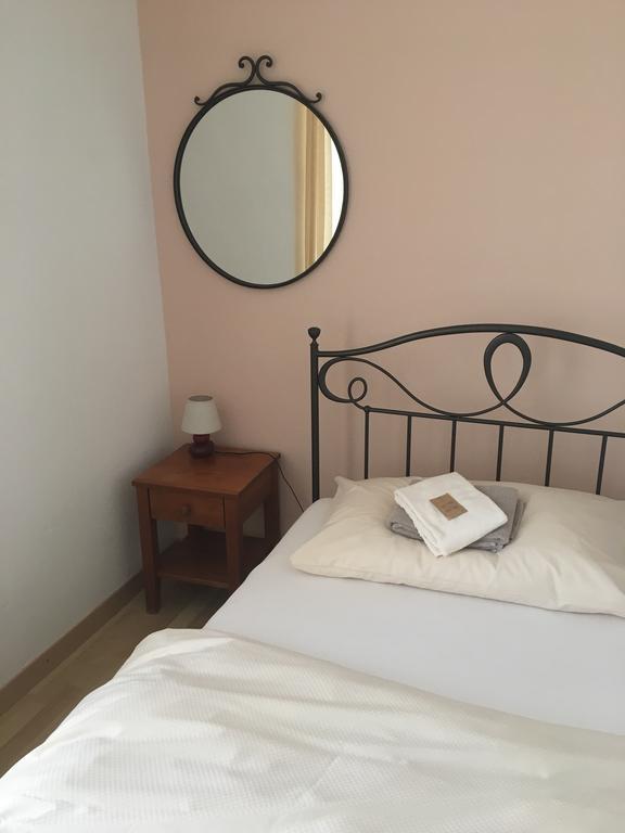 Hotel De La Gare Yvonand エクステリア 写真