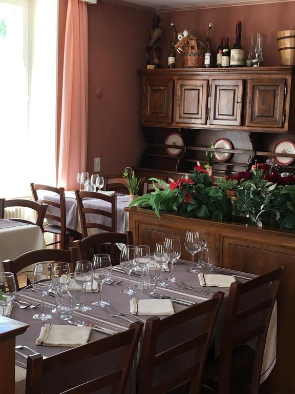 Hotel De La Gare Yvonand エクステリア 写真
