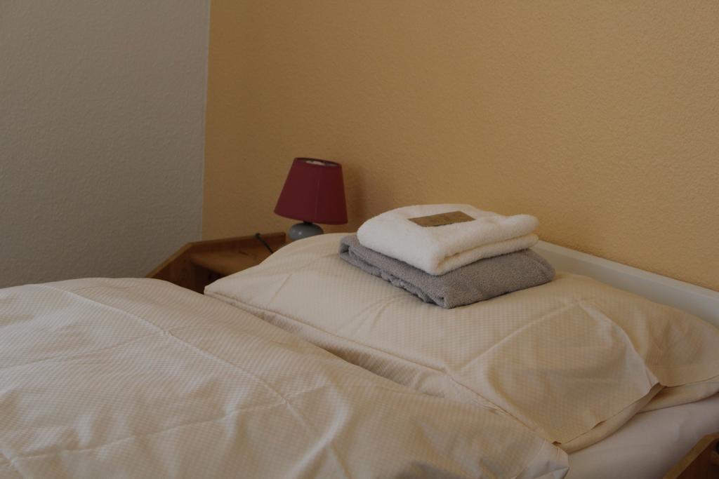 Hotel De La Gare Yvonand エクステリア 写真